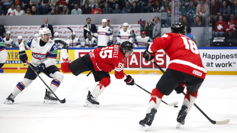 Marks Šaiflī ar ripu. Foto: Reuters/Scanpix