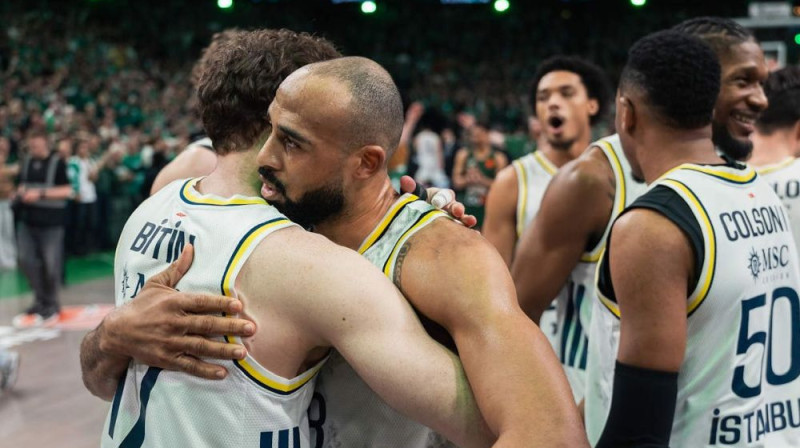 "Fenerbahce" pēc uzvaras Eirolīgas ceturtdaļfināla. Foto: ULEB Euroleague