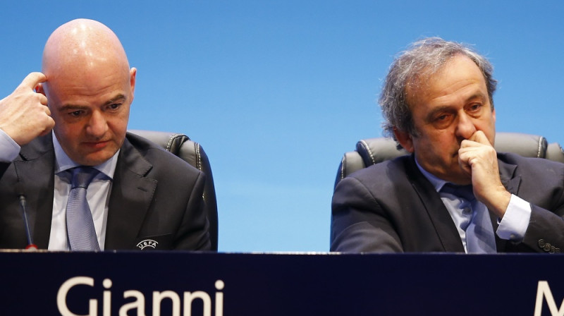Džanni Infantīno un Mišels Platinī. Foto: Reuters/Scanpix