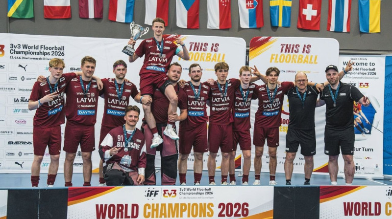Latvijas vīriešu 3x3 florbola izlase - pasaules vicečempione. Foto: Pedro Munjoss Martīns, IFF