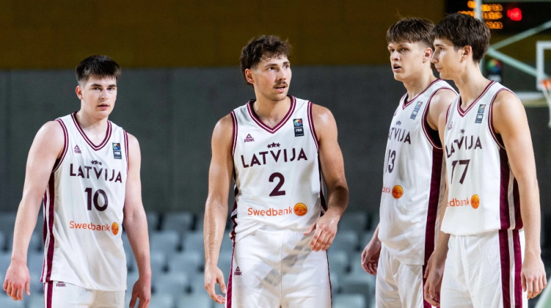 Rolands Šulcs, Mārtiņš Kilups, Rūdis Donis, Helmuts Petrovičs. Foto: FIBA