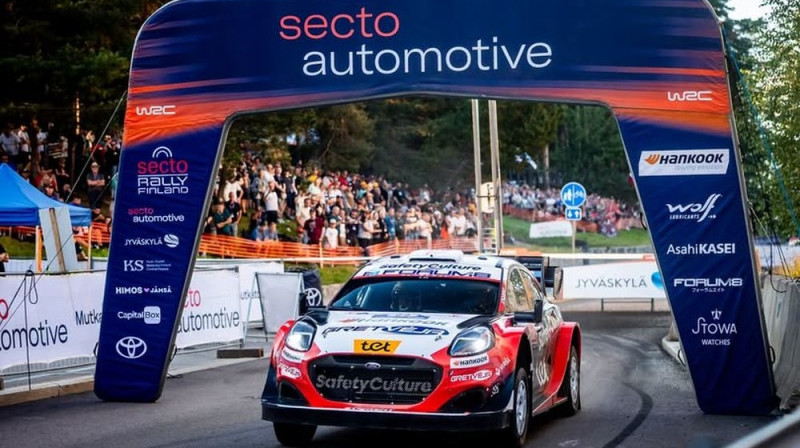 Mārtiņa Seska un Renāra Franča ekipāža Foto: Martins Sesks Rally/Facebook
