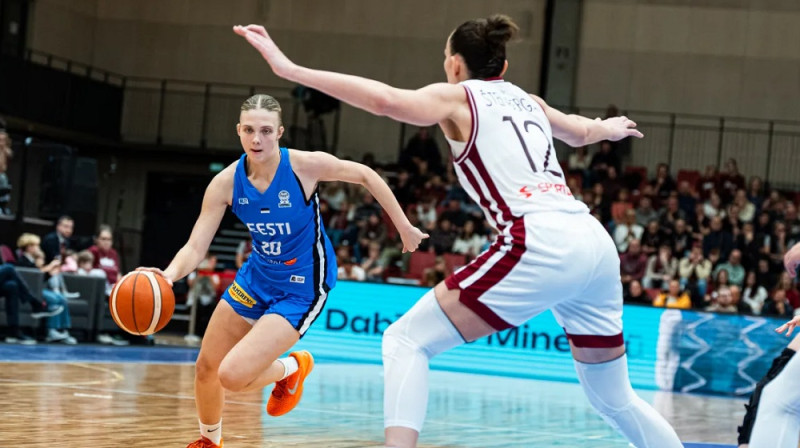 Laura Liisa Grunmann un Anete Šteinberga 2025. gada novembrī Rīgā. Foto: FIBA
