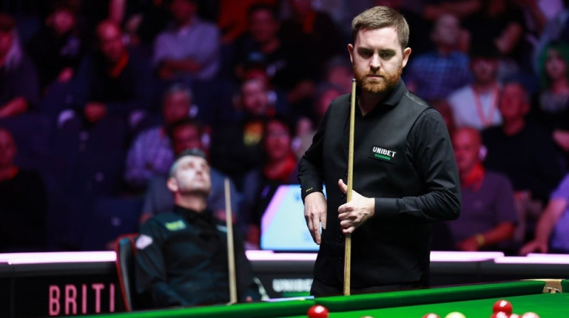Džeks Džonss 2026. gada "British Open" finālā pret Marku Selbiju. Foto: WST