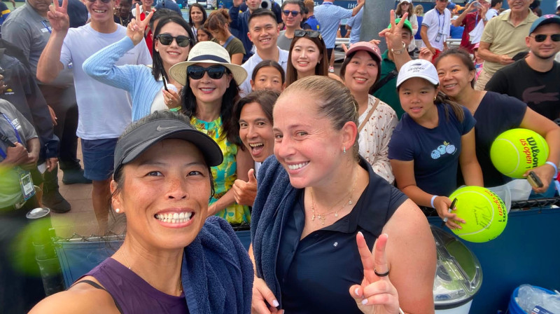Suvei Šei un Aļona Ostapenko. Foto: T / @Dreamwalker.SwHsieh