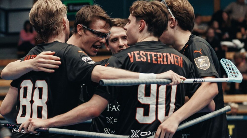 Espo "Oilers" pēc pirmās kārtas iekārtojas tabulas galvgalī, foto: Akseli Uppala