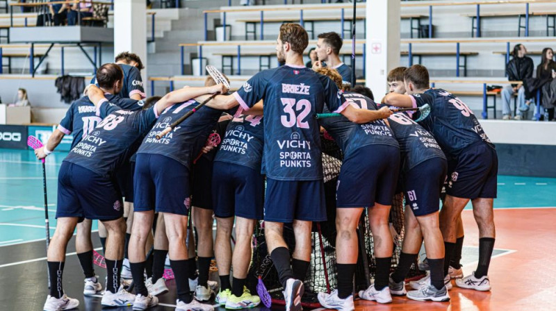 FK "Ulbroka" uzņem apgrieienus arī 1.līgas čempionātā, foto: FK Ulbroka