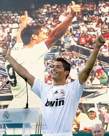 Real pārdod 15 Ronaldo krekliņus minūtē