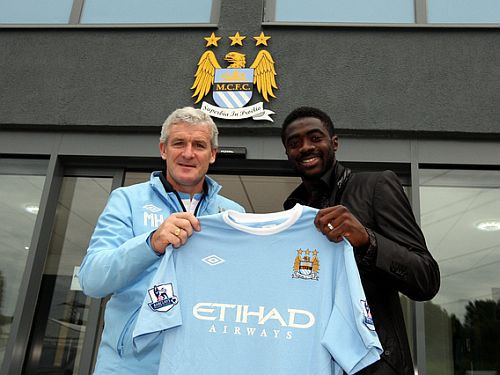 Oficiāli: Kolo Turē pievienojas "Manchester City"