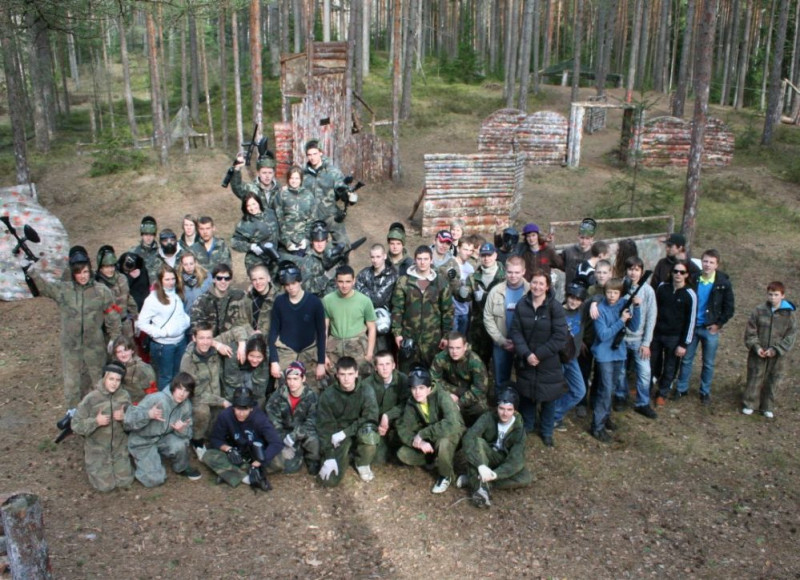 Noslēdzies Latvijas skolēnu peintbola turnīrs