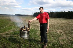 Pašgatavots grils. Kā ar vienkāršiem līdzekļiem izgatavot grilu