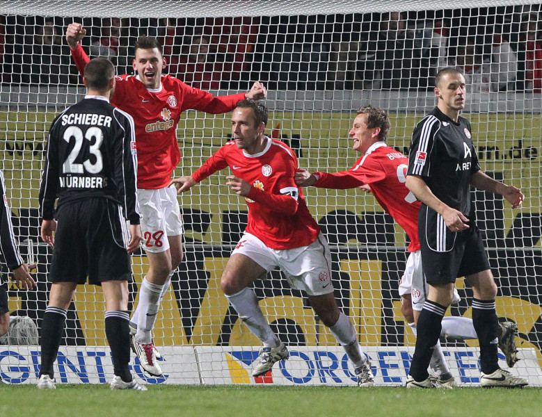 "Mainz" rāda muskuļus pret "Nürnberg"