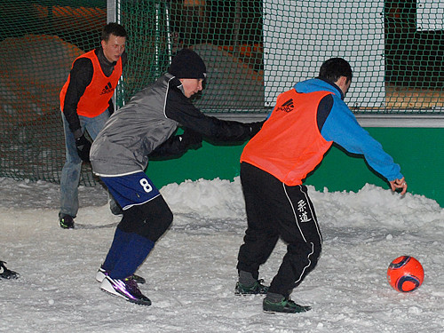 „Ikick” ziemas futbola turnīrā iezīmējas pirmie līderi