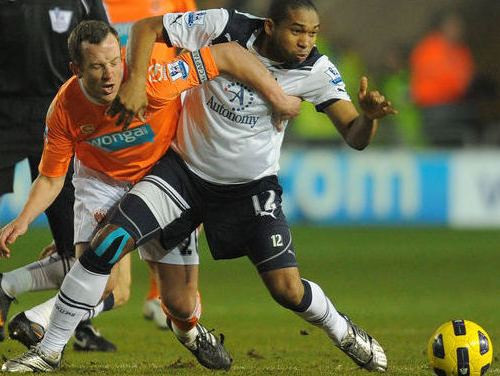 "Blackpool" sasit stipro "Tottenham Hotspur"