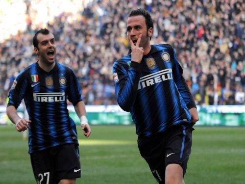 ''Palermo'' pārspēj ''Milan''; to izmanto ''Inter'' un atjauno intrigu čempionātā