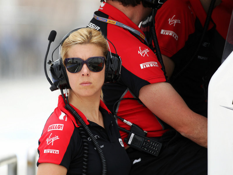 F1 testu pilote Marija de Vilota: "Bija šausmīgi uz sejas redzēt 140 melnas šuves"