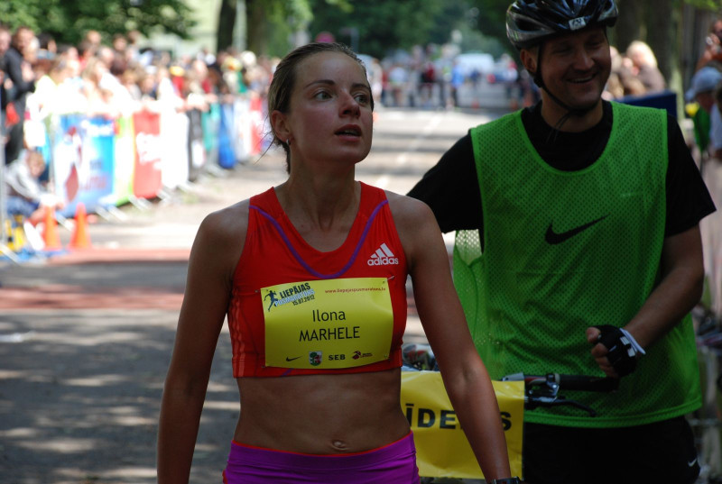 Marhele Frankfurtes maratonā ar personisko rekordu izpilda olimpisko normatīvu