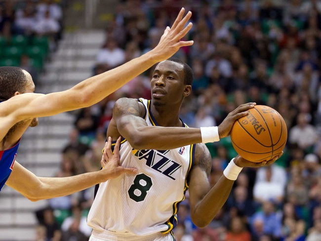 "Timberwolves" vienojas ar Džošu Hovardu