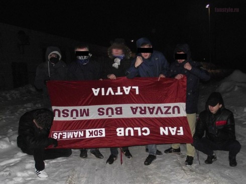 Ņižņijnovgorodā nozagts Rīgas "Dinamo" fanu karogs