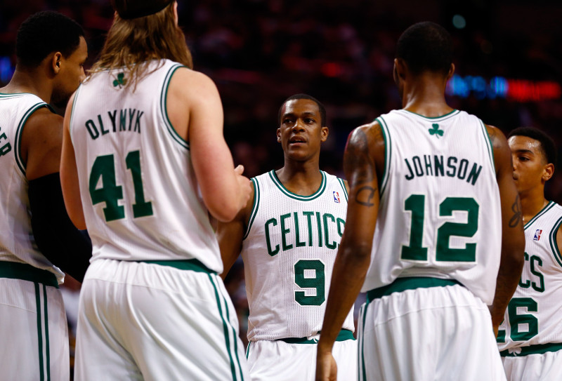 Ar Rondo un Bredliju ierindā "Celtics" mēģinās pārtraukt zaudējumu sēriju