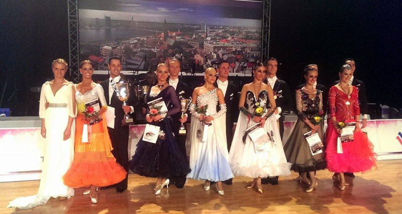 Pasaules čempioni triumfē “Magic dance” sacensībās Rīgā