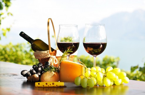 5 zelta ieteikumi vīna un maltītes saderībai