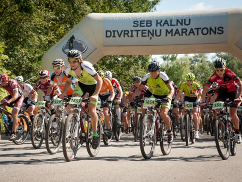 SEB MTB maratona Cēsu posmā kritiens neliedz uzvarēt Flaksim