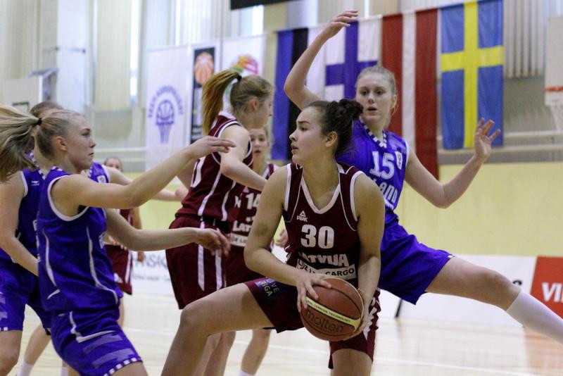 Gulbei "double-double", Latvijas kadetes Tallinā finišē trešās