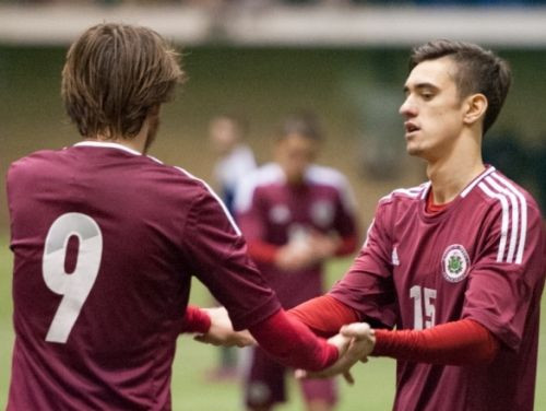 Latvijas U21 izlase izrauj uzvaru pār Lietuvu, cīnīsies par 9. vietu