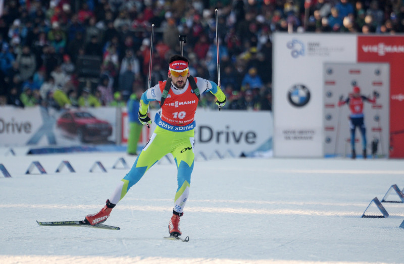 Sprintā uzvara Fakam, Latvijas biatlonisti pārspēj tikai serbu