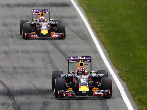 "Red Bull" apsver iespēju 2016. gadā startēt ar "Ferrari" dzinējiem