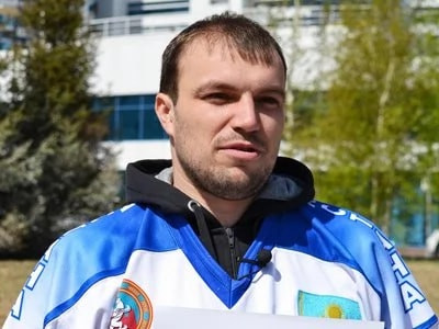 KHL spēļu komentētājs tiek atlaists tiešraides laikā