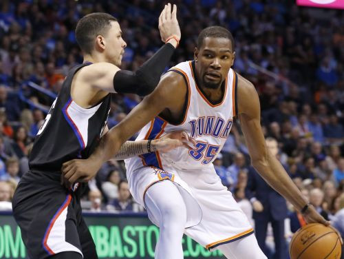 "Thunder" pieveic "Clippers", Dalasai ceturtais zaudējums pēc kārtas