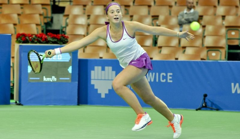 Ostapenko graujoši revanšējas Hantuhovai