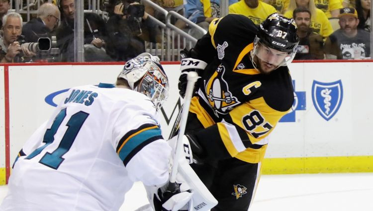NHL fināls pārceļas uz Sanhosē: vai "Penguins" panāks 3-0?
