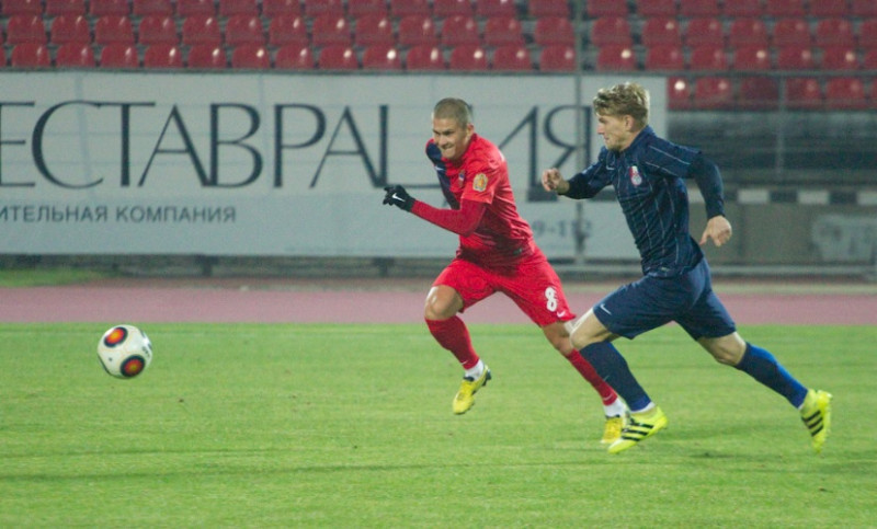 Latvijas futbolistiem divi neizšķirti pret Tālo Austrumu komandām