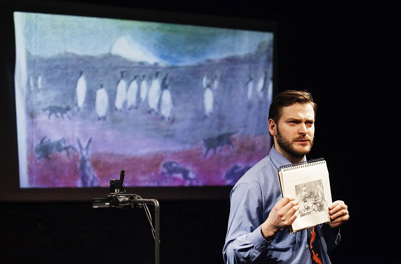 Briseles mākslas centrā BOZAR būs skatāma Dirty Deal Teatro izrāde “Zudusī Antarktīda”