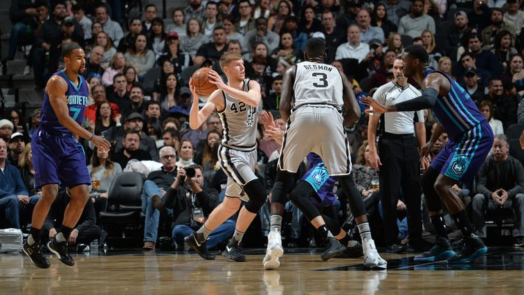Bertāns savā labākajā NBA spēlē ar 21 punktu nokārto "Spurs" uzvaru