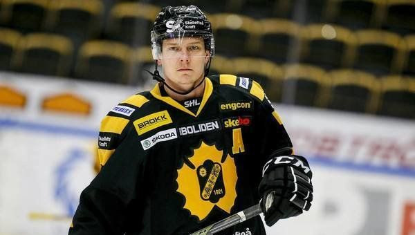 Zviedrs Sakrisons atgriežas KHL, Varnakovs prom no "Ak Bars"