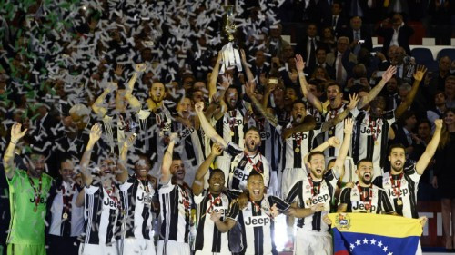 Turīnas "Juventus" trešo gadu pēc kārtas izcīna Itālijas kausu