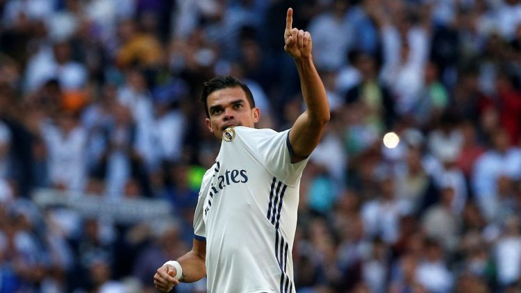 Pepe apstiprina aiziešanu no "Real" un kritizē Zidānu un kluba vadību