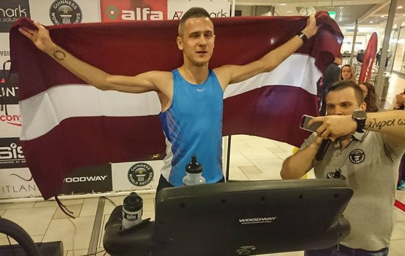 Ultramaratonists Simanovičs izcīnīja augsto astoto vietu prestižajā Spartatlona skrējienā