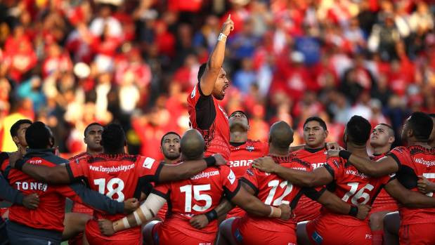 Tongas un Samoa regbisti attiecības skaidro dejojot