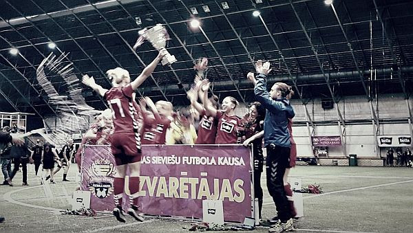 "Rīgas Futbola skola" tiek galā ar "Liepājas" sīvo pretestību un izcīna Latvijas kausu