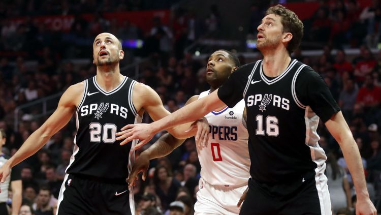 "Spurs" nenotur 19 punktu pārsvaru Losandželosā un nesasniegs 50 uzvaras