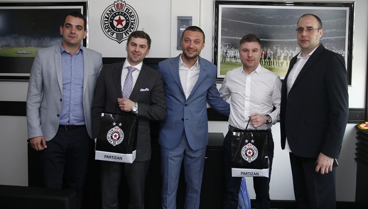 Pahars par vizīti "Partizan", "Southampton", Indiju, Latvijas jaunatnes nākotni