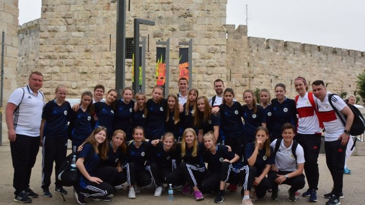 Latvijas U17 meiteņu izlase ar zaudējumu noslēdz UEFA Attīstības turnīru Izraēlā