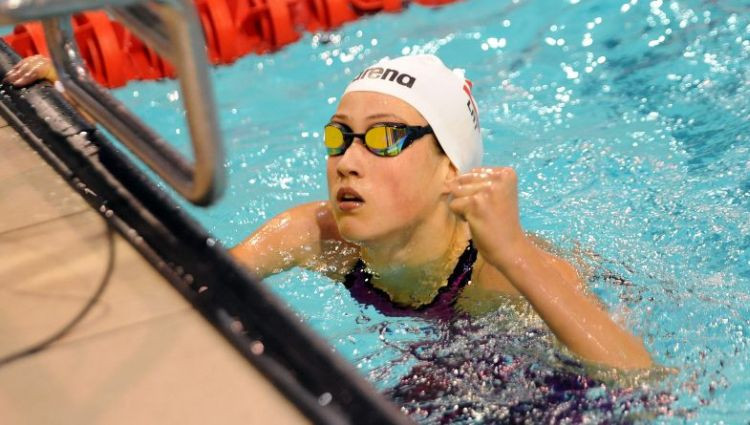 15 gadus vecā Maļuka turpina labot Latvijas rekordus peldēšanā