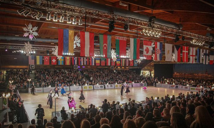 Latvijas sporta deju pāriem panākumi “Baltic Grand Prix”