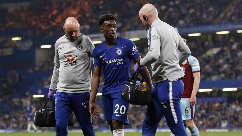 Talantīgajam "Chelsea" uzbrucējam Hadsonam-Odoi sezona beigusies